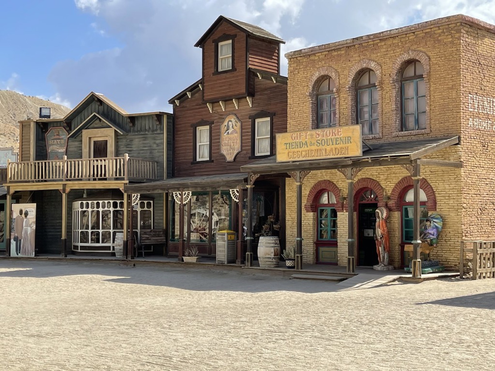Oasys Mini Hollywood